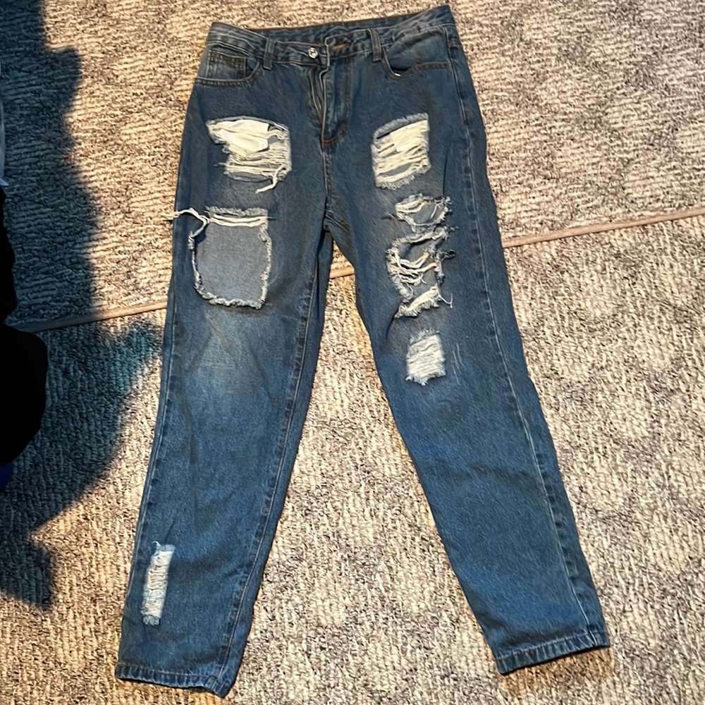 Mom jeans with rips